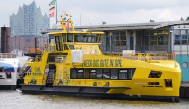 Hamburg & Schleswig-Holstein: Dritte Hybridfähre in Hamburg eingetroffen