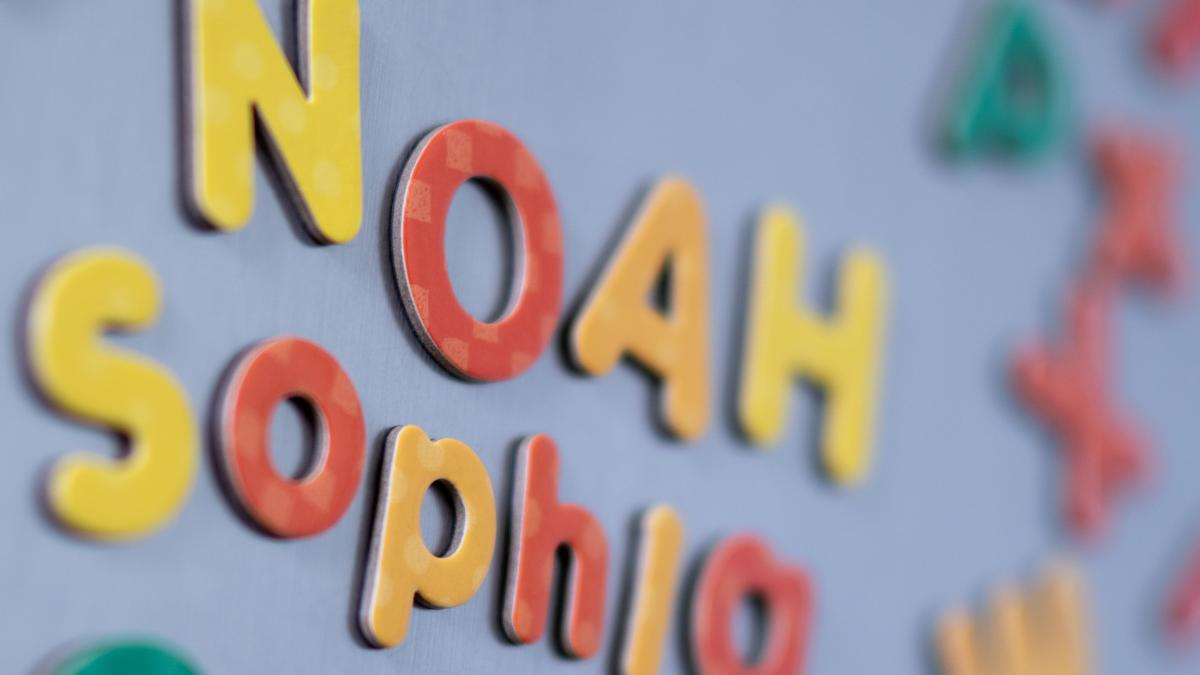 Vornamen Ranking: Sophia und Noah vorn – Mohammed in drei Ländern auf eins
