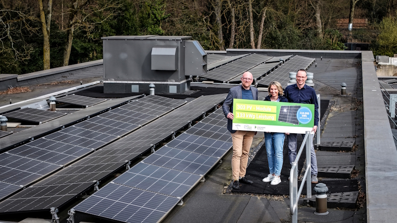 303 Module: Zoo Duisburg nimmt eigene PV-Anlage in Betrieb