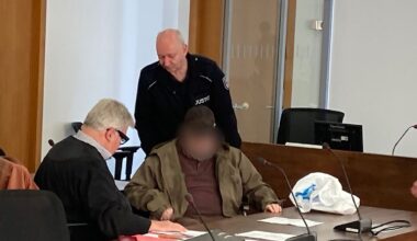 Berlin & Brandenburg: Ehefrau mit Hammer erschlagen - Angeklagter räumt Tat ein
