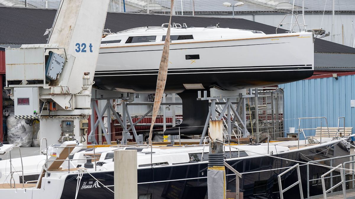 Arbeitsplatzabbau beschlossen: Jeder vierte Bootsbauer bei Hanseyachts in Greifswald muss gehen