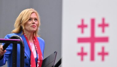 Klöckner verteidigt Kritik an Kirche – „Sie darf keine Partei sein“