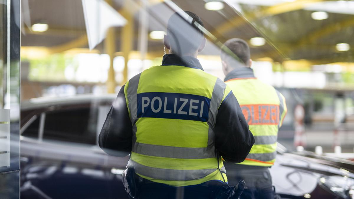 Grenzkontrollen: Polizeigewerkschaft widerspricht Merz – „Werden jeden Asylsuchenden zurückweisen“