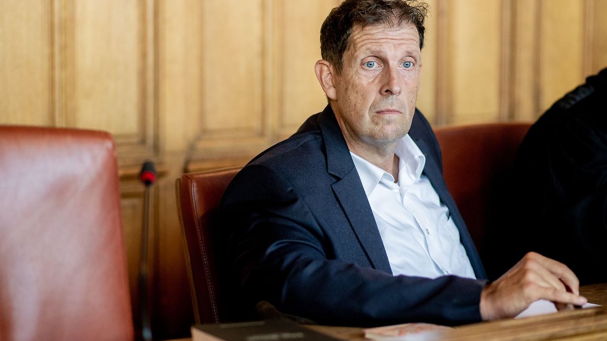 Niedersachsen & Bremen: Evangelische Kirche kürzt umstrittenem Pastor das Gehalt
