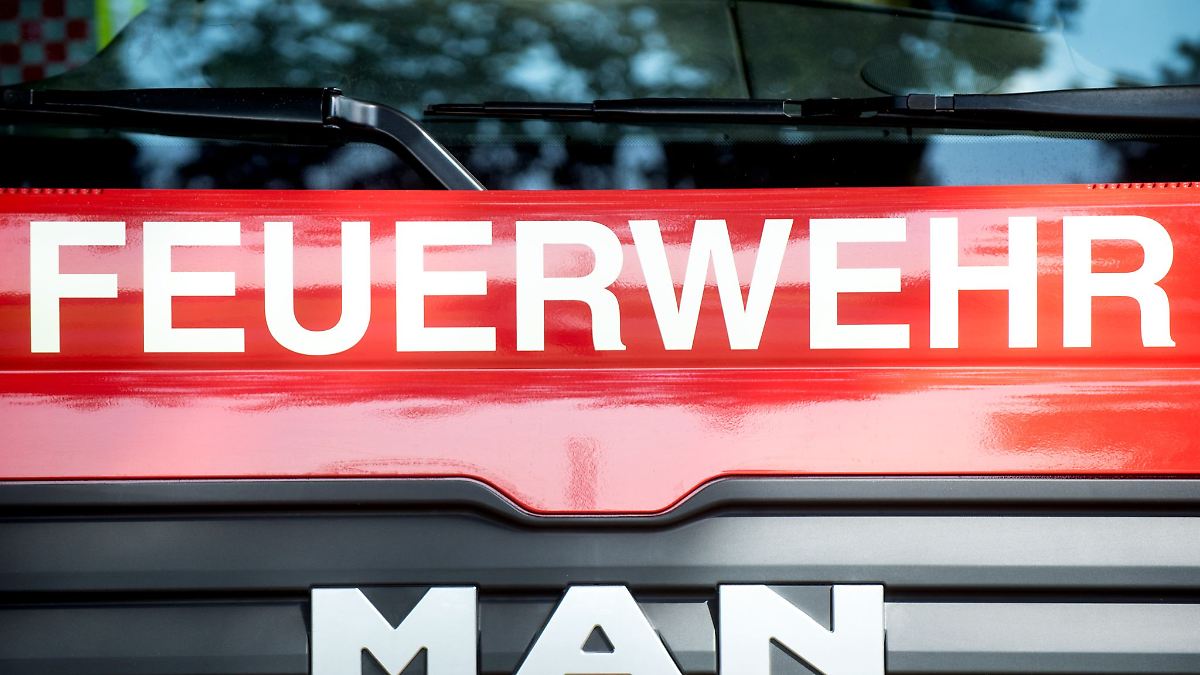 Niedersachsen & Bremen: Küchenbrand in Einfamilienhaus - zwei Verletzte
