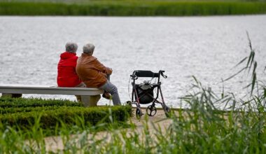 Berlin & Brandenburg: Woidke würdigt ehrenamtliche Arbeit von Senioren