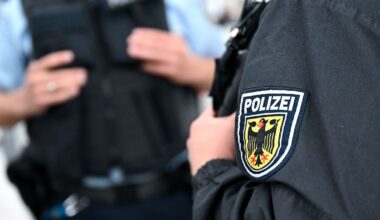Berlin & Brandenburg: Kontrolleure mit Waffe bedroht - GSG 9 durchsucht Wohnungen
