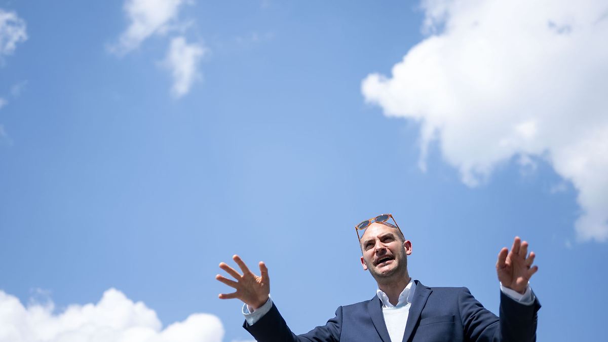 Baden-Württemberg: Filmstar statt Finanzminister? Bayaz wird zum Schauspieler