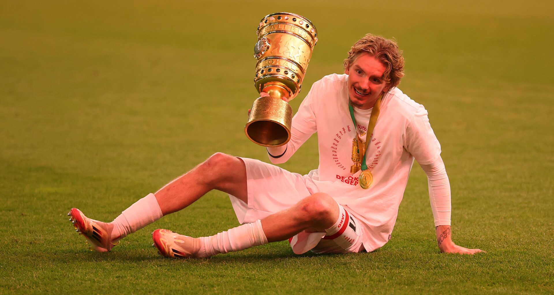 "Vor zwei Jahren hab ich auch noch in der Liga gespielt": VfB-Torjäger Nick Woltemade entpuppt sich gegen Bielefeld als Ehrenmann - SPOX