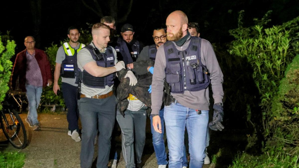 Angriff vor Bar in Bielefeld: Polizei nimmt 35-jährigen Tatverdächtigen in der Nähe von Düsseldorf fest