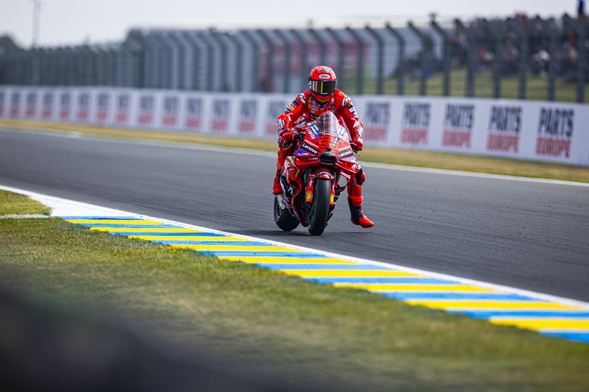 Marc Márquez gewinnt das Sprint-Rennen in Frankreich und schreibt ein neues Kapitel in der Geschichte.