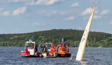 Berlin & Brandenburg: Bootsunfall: Wasserwacht rettet Person vor dem Ertrinken