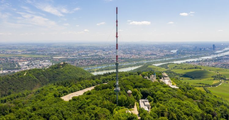 Sendemast am Wiener Kahlenberg: Radio-Empfang bleibt auch bei einem Blackout stabil (Bild: © ORS)