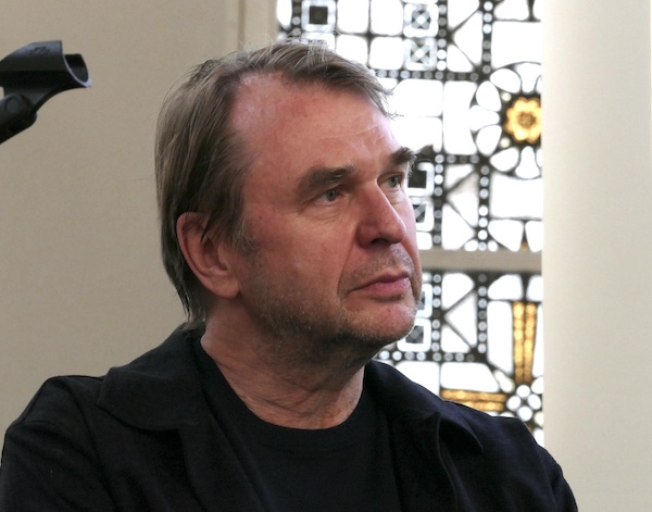 feuilletonfrankfurt.de » Blog Archive » Das Lesefestival „Frankfurt liest ein Buch 2025″ mit Dirk Kurbjuweits Roman „Nachbeben“ in Königstein