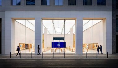 Changes in Apple's European management