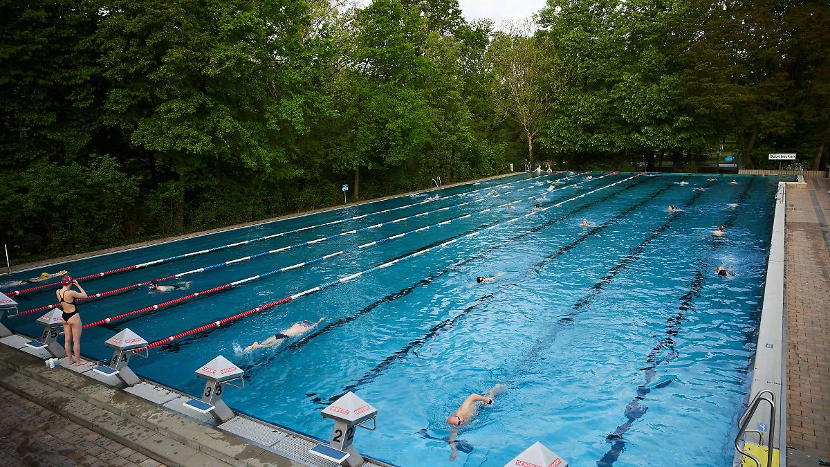 Berlin & Brandenburg: Schlechter Start in die Freibadsaison