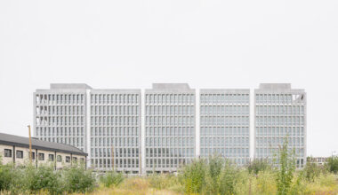 Büro- und Hotelkomplex bei Paris von KAAN Architecten / Kolossale Landung in Aubervilliers - Architektur und Architekten - News / Meldungen / Nachrichten