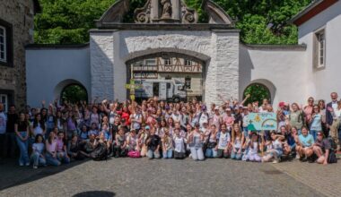 Beginn der Altenbergwallfahrt der Erzbischöflichen Schulen