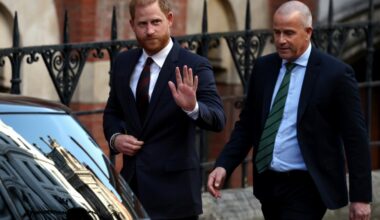 Im Streit um den Polizeischutz für Prinz Harry bei Aufenthalten in seinem Heimatland Großbritannien hat der Sohn von König Charles III. vor Gericht erneut eine Niederlage einstecken müssen. (HENRY NICHOLLS)