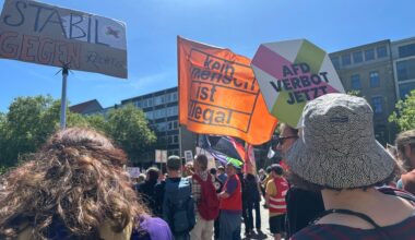 Demos gegen AfD: Tausende gehen in Niedersachsen auf die Straße | NDR.de - Nachrichten