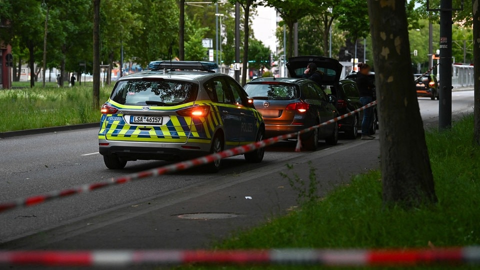 Drei Menschen in Halle mit Messer verletzt: Verdächtiger wieder auf freiem Fuß
