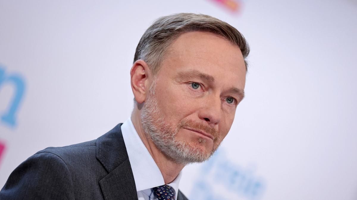 Unfall in Berlin - Ex-Finanzminister Christian Lindner fährt Hund von Star-Produzent tot
