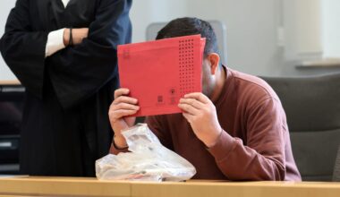 Prozess in NRW: Angeklagter erschlug die Mutter seiner neun Kinder | Regional
