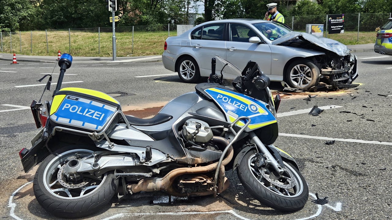 Stuttgart: BMW-Fahrerin nach tödlichem Unfall im EM-Konvoi angeklagt | Regional