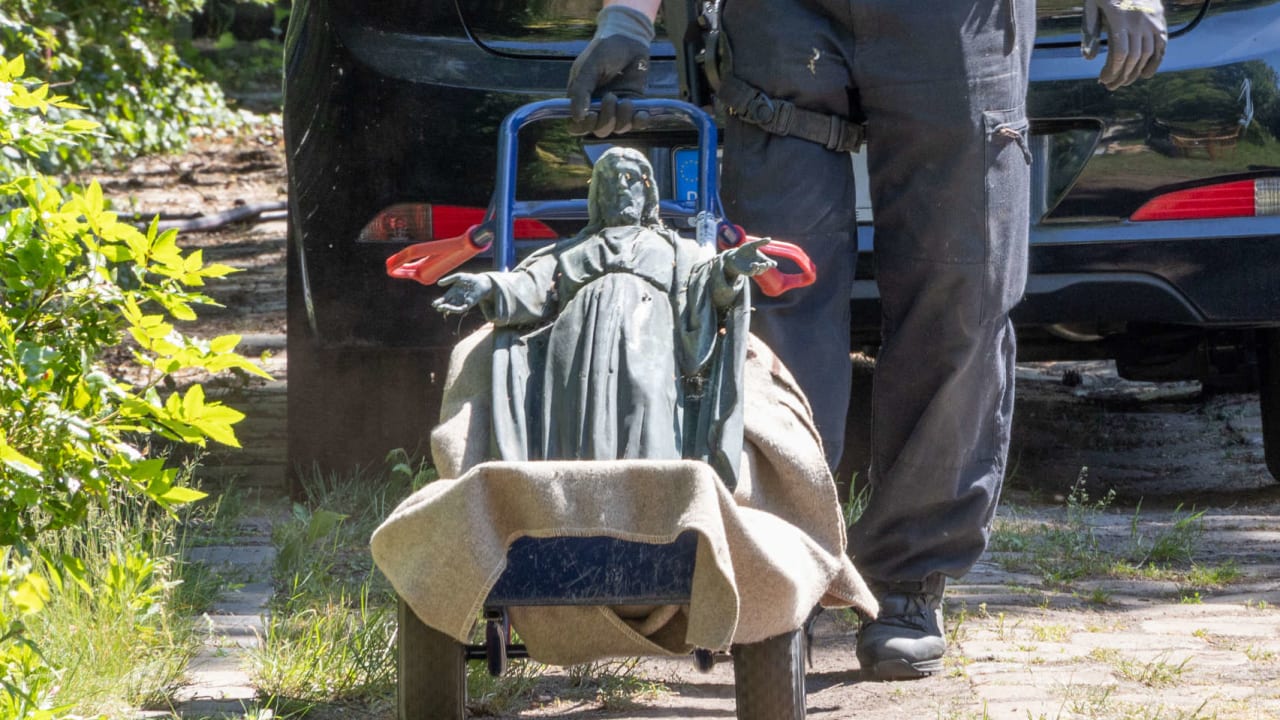 Bronze-Diebstahl in Berlin: Polizei zerschlägt Hehlerbande | Regional