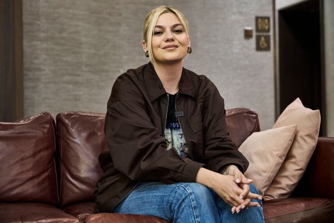 Sie habe nicht vorgehabt, am ESC aufzutreten, sondern sei angefragt worden, erklärt Louane in der Lobby ihres Basler Hotels.