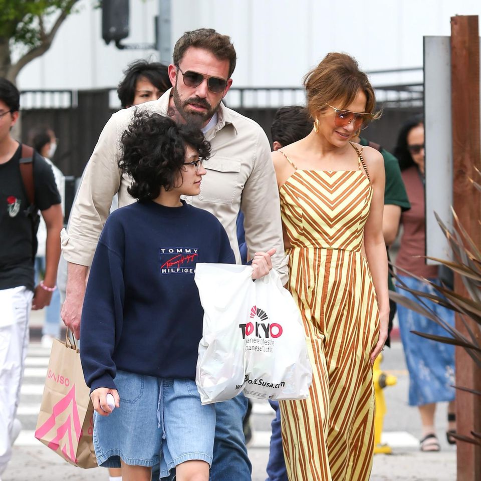 Ben Affleck und Jennifer Lopez mit ihrem Kind Emme im Mai 2023