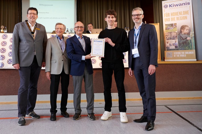Bildungsunternehmen Tutoring for All erhält Preis der Kiwanis Kinderhilfe Deutschland / 1.000 Kinder profitieren von insgesamt 50.000 Euro Förderung