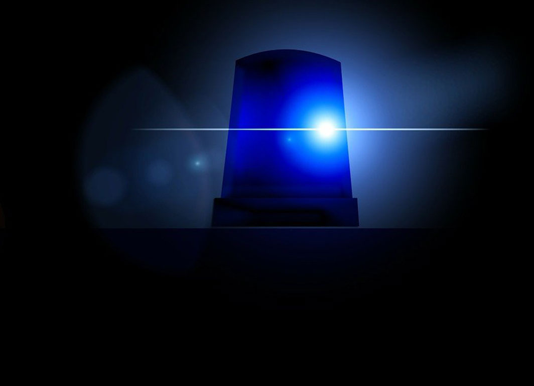 Werkfeuerwehren im Kölner Süden üben das Fahren mit Blaulicht und Martinshorn