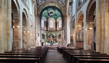 Wertvolle Kreuze aus St. Aposteln und St. Andreas gestohlen