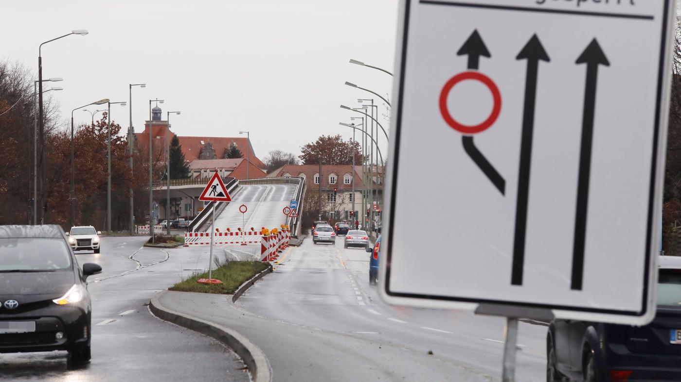 BVG und Autoverkehr gestoppt – kein Neubau vorgesehen