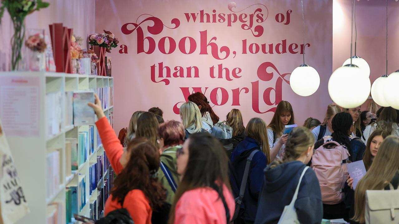 Warum der Dark-Romance-Hype für Furore sorgt