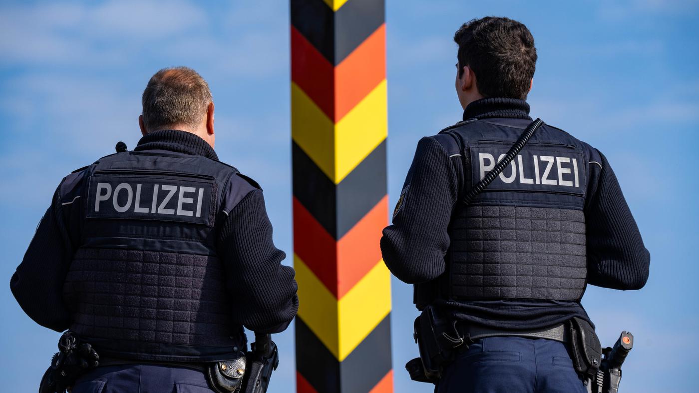 Grünen-Vize fordert EU-Strafe für Zurückweisungen