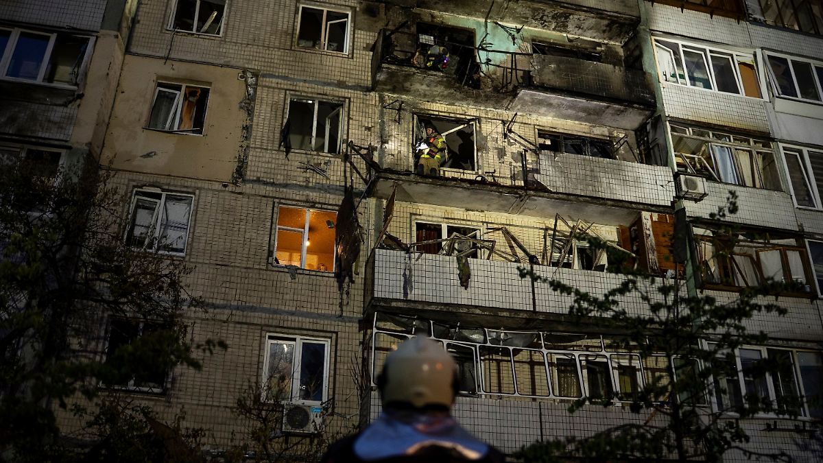 Massenhaft Drohnen über Kiew: Experte: Russland will weitere ukrainische Regionen