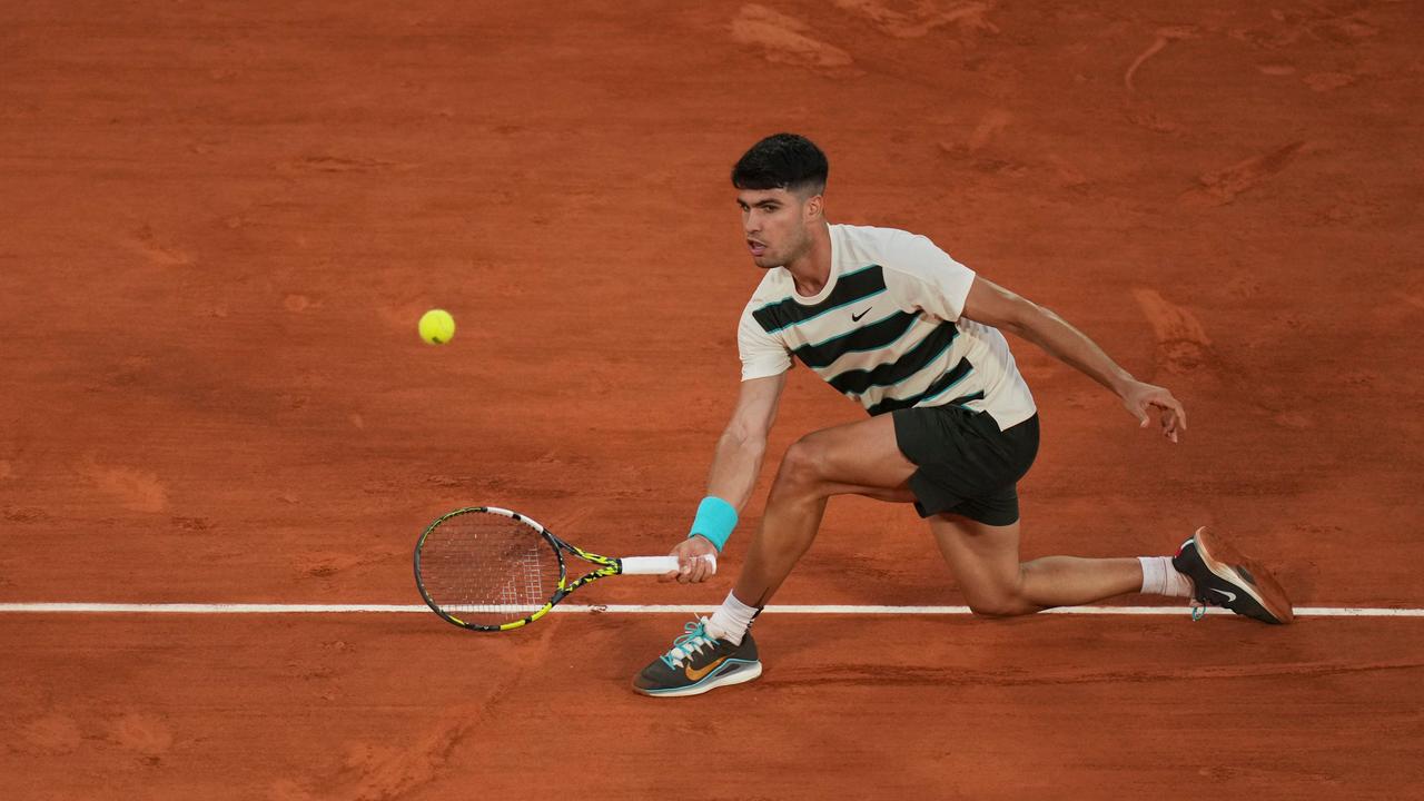 French Open - Alcaraz müht sich nach Blitzstart ins Achtelfinale
