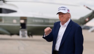 USA News: Trump verschiebt angedrohte Zölle auf EU-Waren - Politik