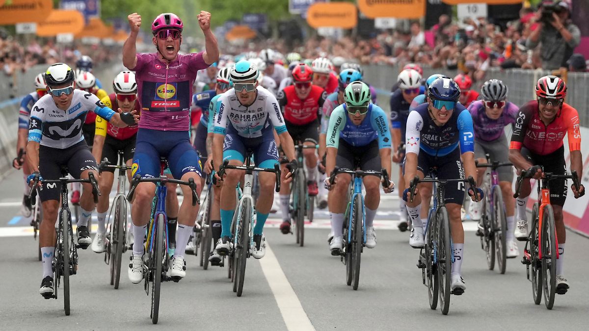 Pedersen wirkt fast unschlagbar: Giro d'Italia bewundert in Albanien die große Show eines Dänen