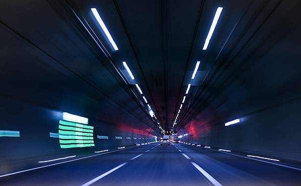 Hamburg/Erfurt | Google korrigiert Falsch-Information über Tunnelschließungen