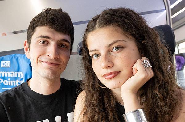 Frankfurt/Main | ESC-Kandidaten wollen Duo bleiben