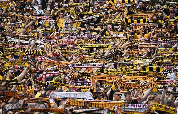 Berlin | Dresden und Bielefeld steigen in die 2. Liga auf