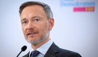 Berlin | FDP wählt nach Wahldebakel neue Parteiführung