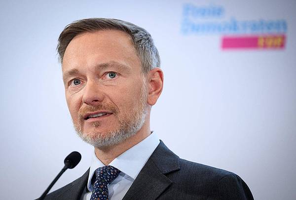 Berlin | FDP wählt nach Wahldebakel neue Parteiführung