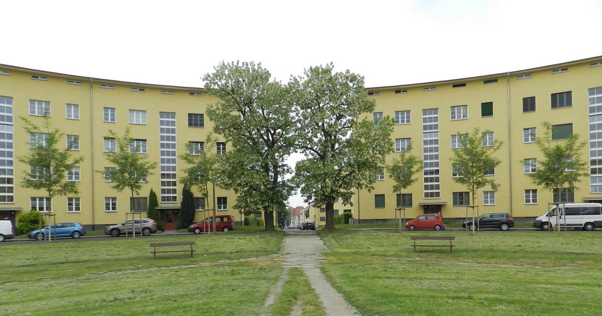 Siegfriedplatz erhält eine Blühwiese - Stadt Leipzig