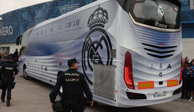 Im Teambus: Real-Star weint auf dem Weg ins Stadion - BILD