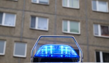 Unfälle: Auf Gehweg mit Rad angefahren
