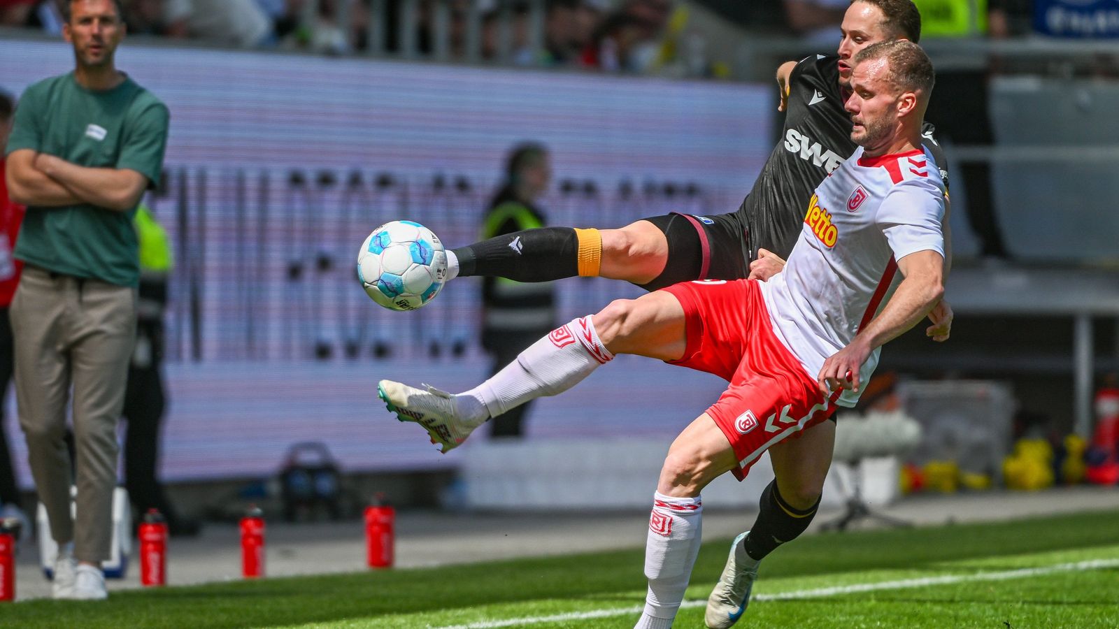 Trotz Unentschieden: Rote Laterne bleibt bei Regensburg